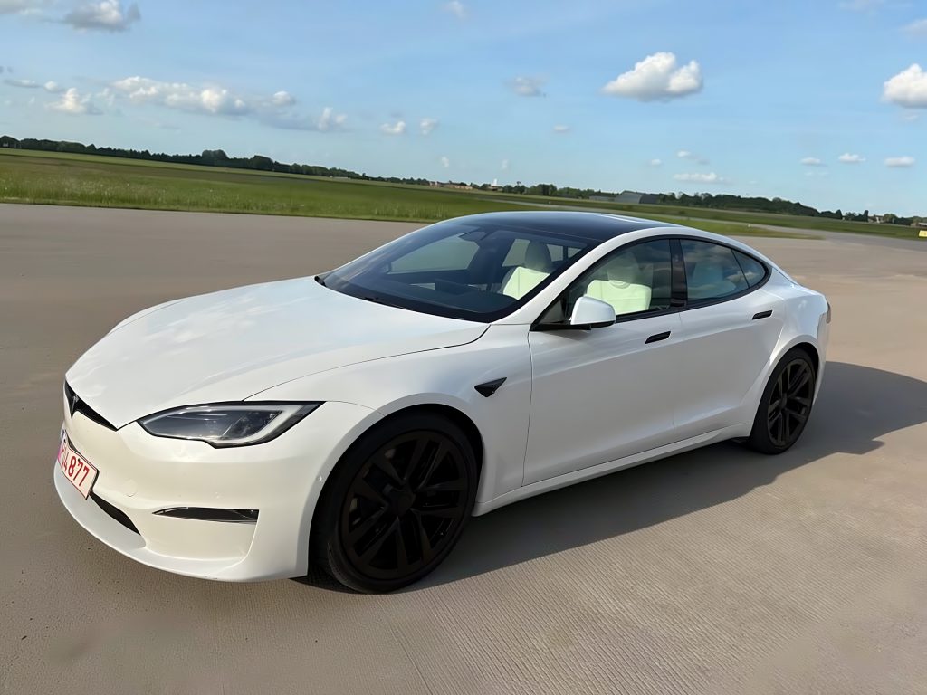 05.2023 Tesla Model S